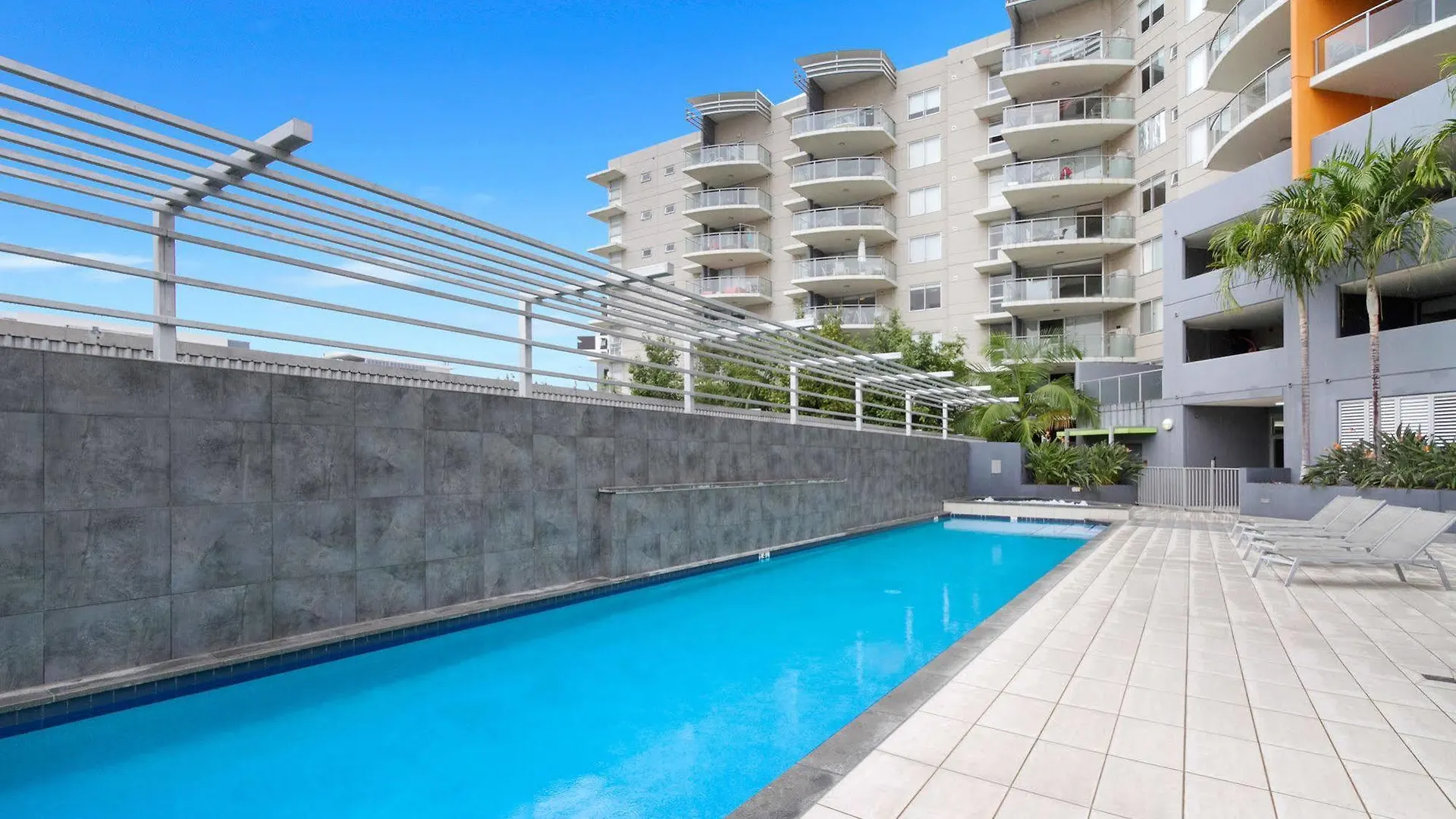 Allegro Apartments contacts